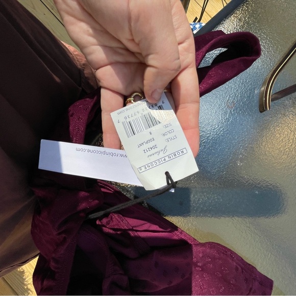 NWT Robin Piccone Julianna SZ 8 Solid Red Ruffled One-Piece Swimsuit - Picture 9 of 12